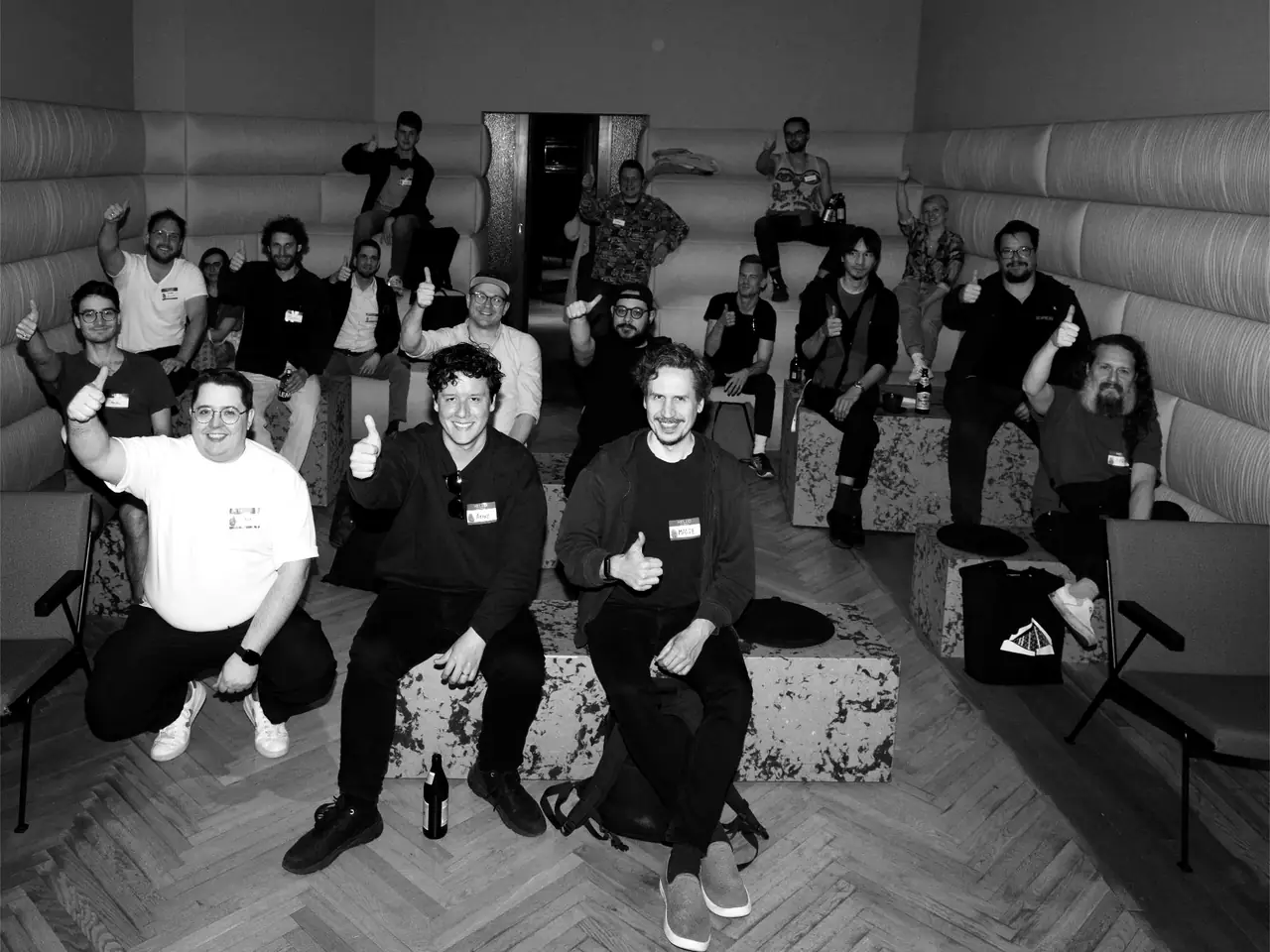 Gruppenfoto im Lynk & Co Berlin Club